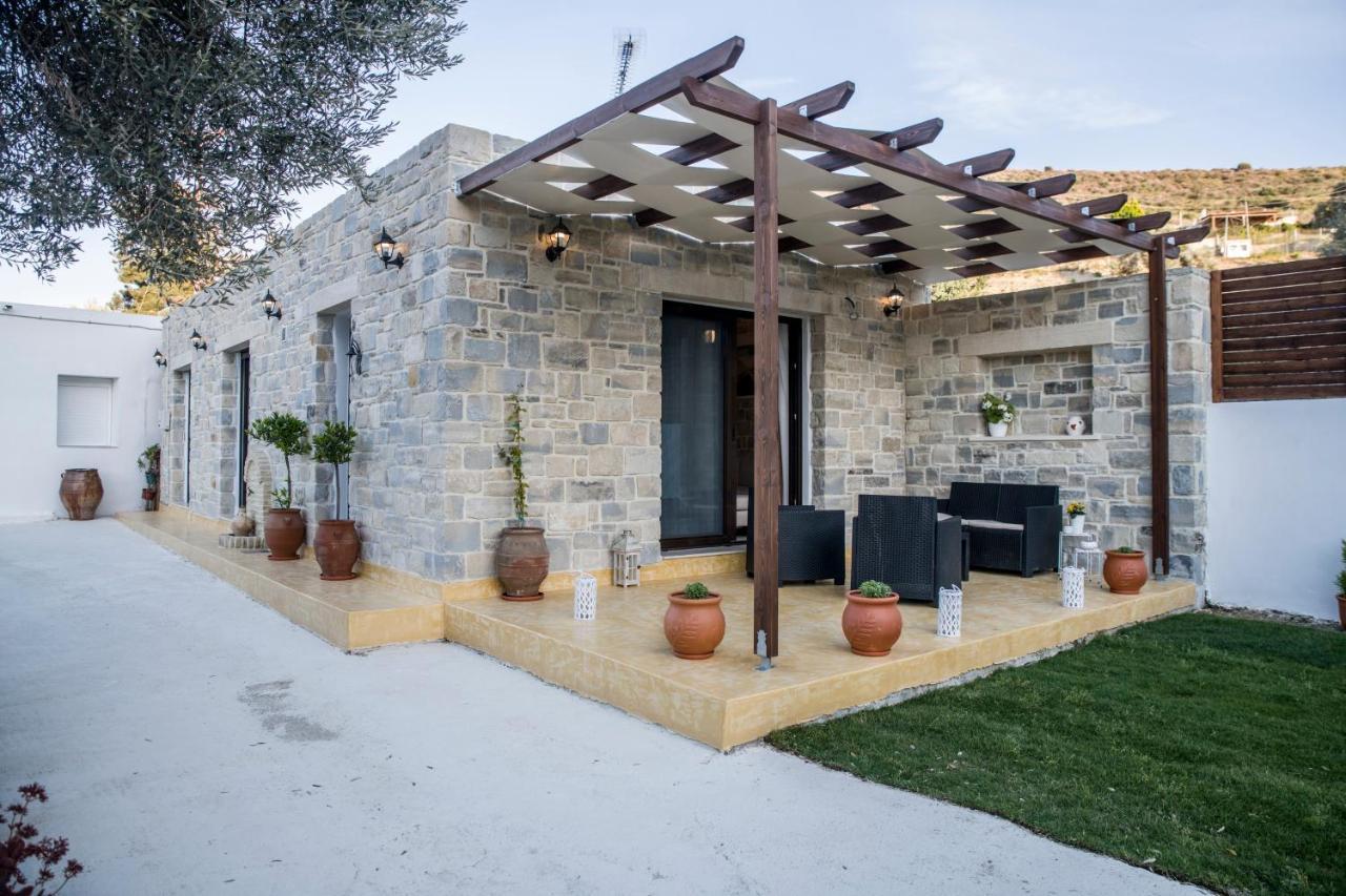Villa Mira Kamilári Exterior foto